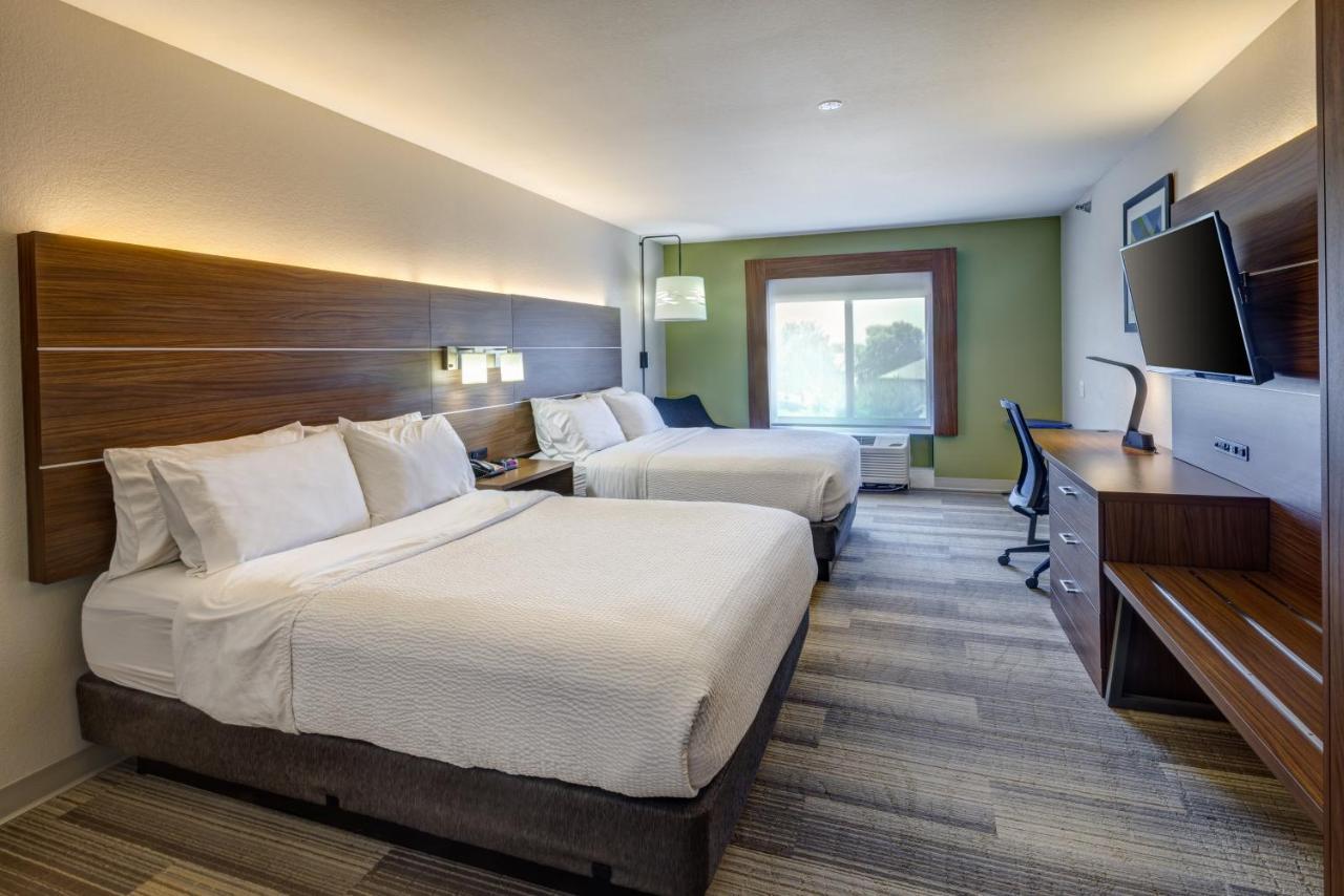 Holiday Inn Express Hotel & Suites Shelbyville By Ihg Exterior foto