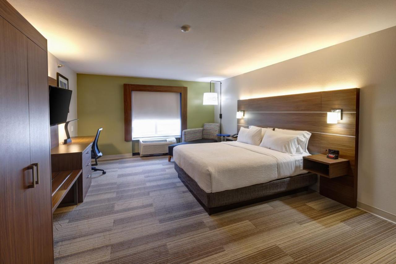 Holiday Inn Express Hotel & Suites Shelbyville By Ihg Exterior foto