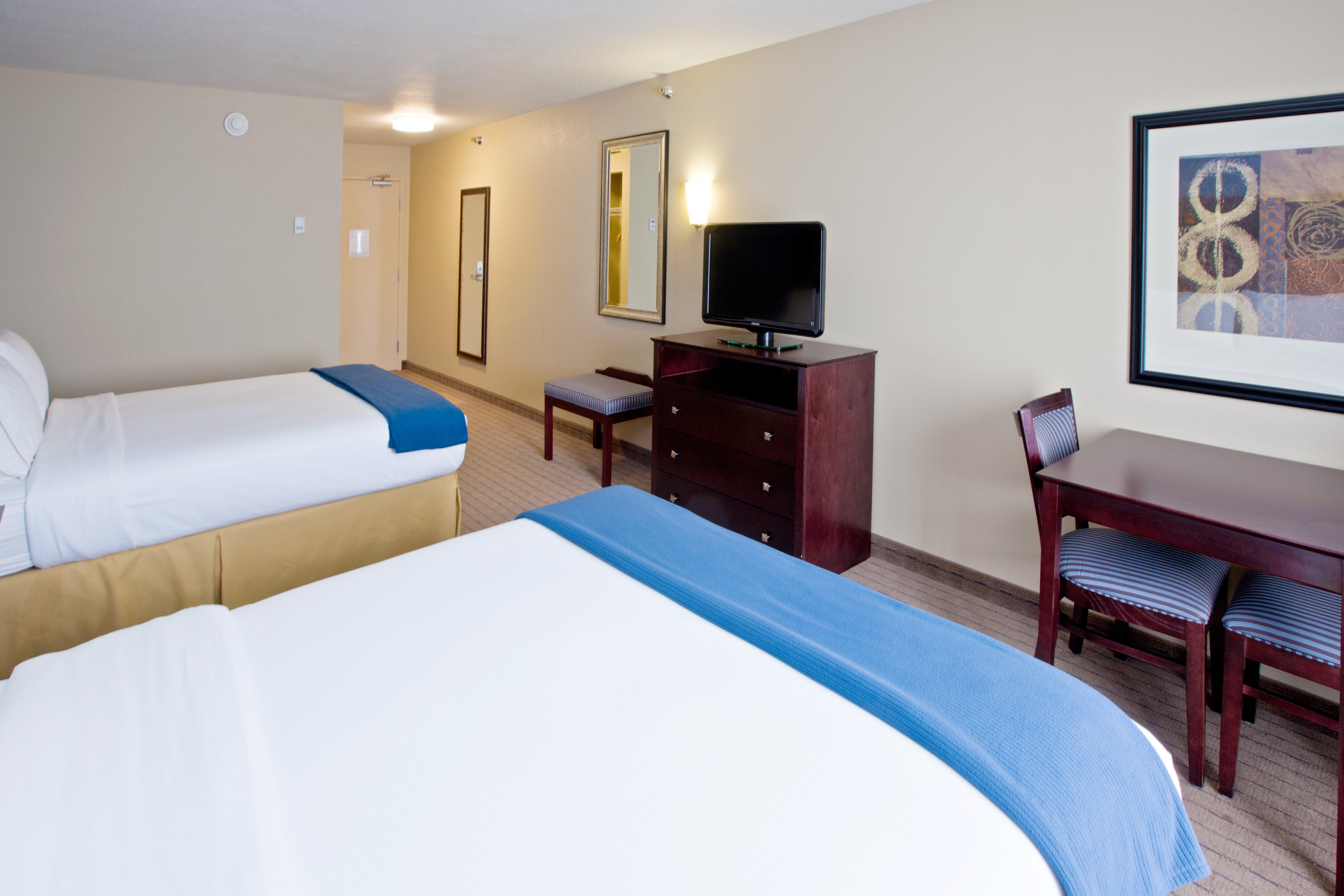 Holiday Inn Express Hotel & Suites Shelbyville By Ihg Exterior foto