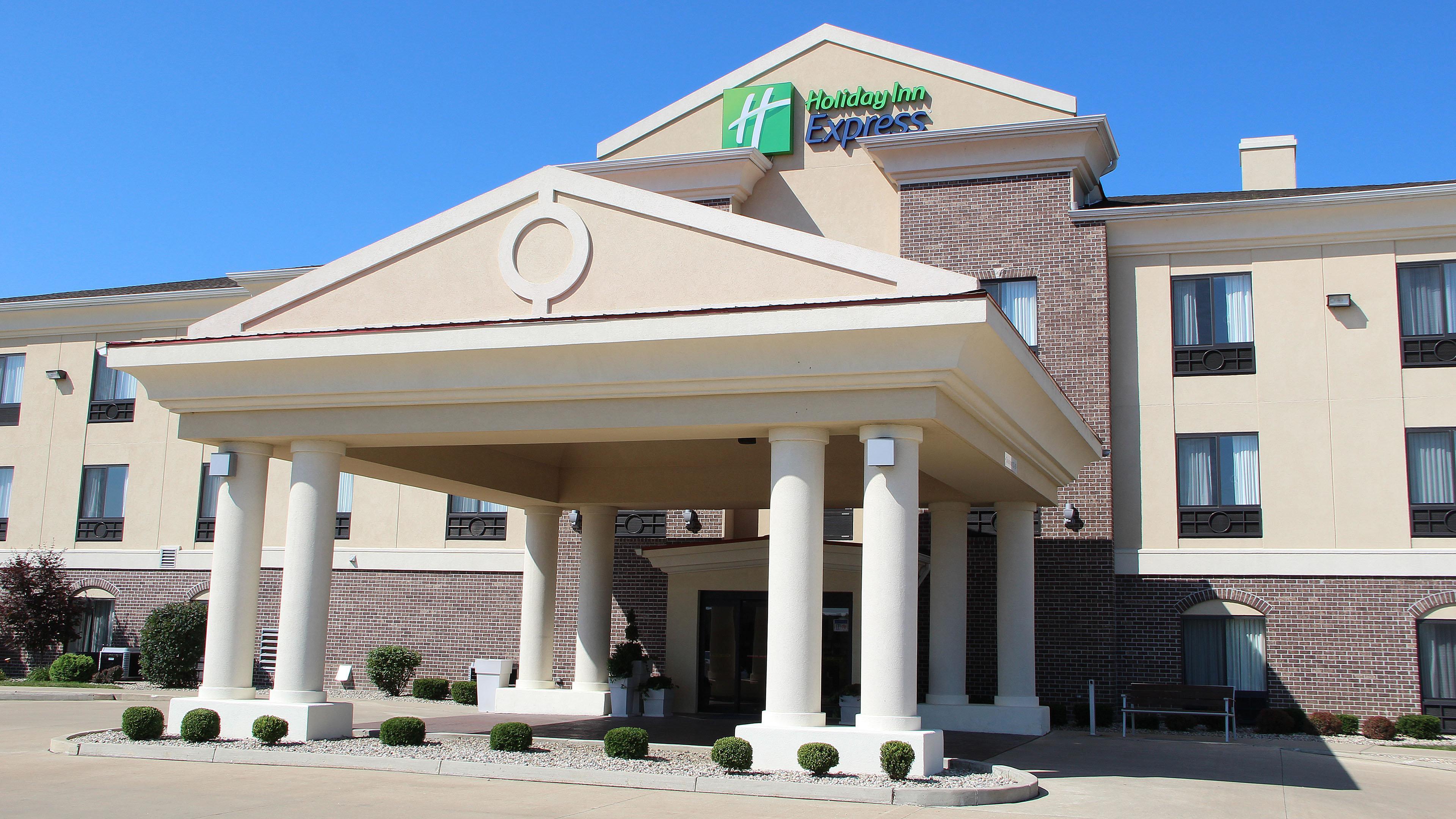 Holiday Inn Express Hotel & Suites Shelbyville By Ihg Exterior foto