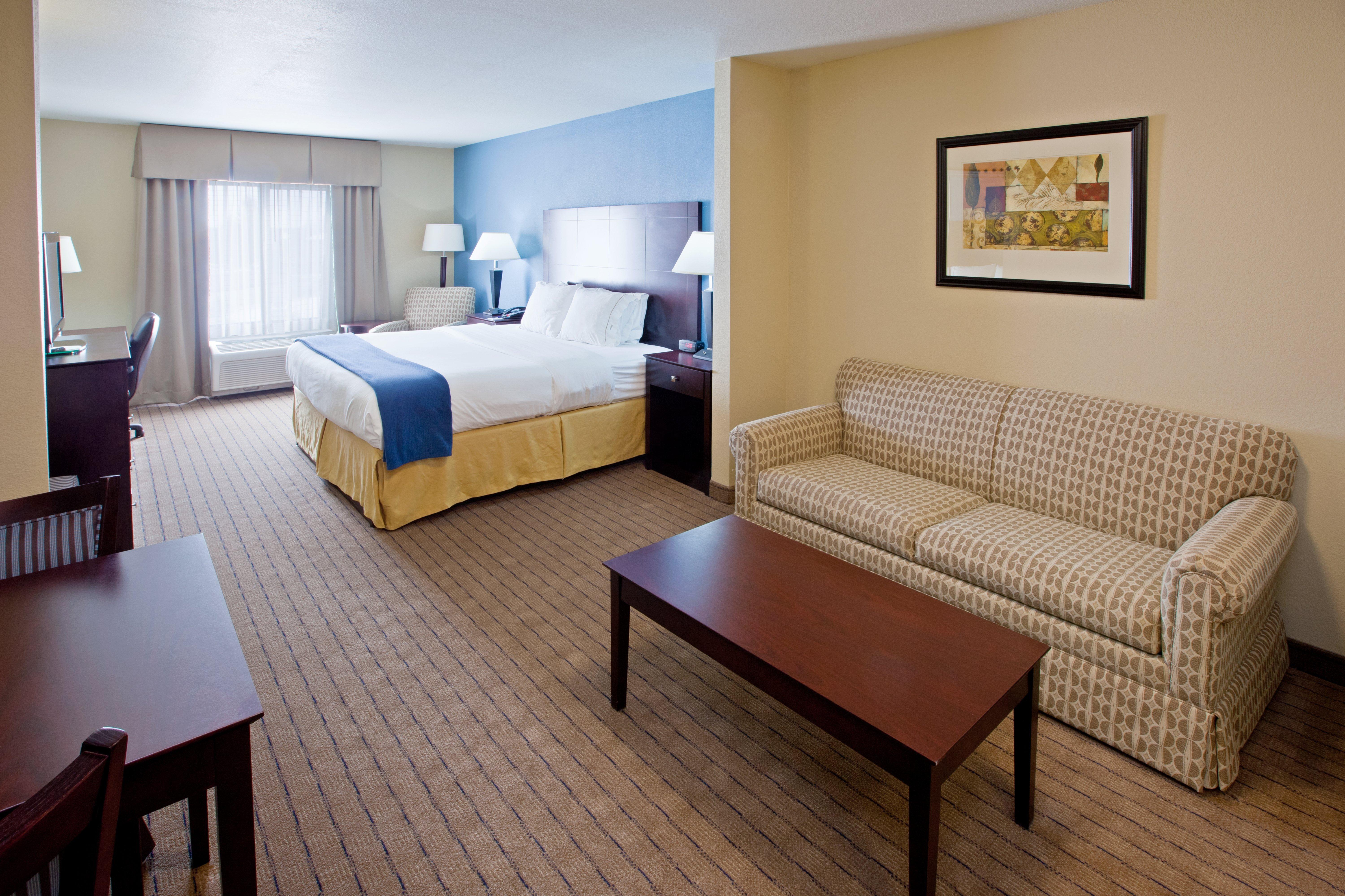 Holiday Inn Express Hotel & Suites Shelbyville By Ihg Exterior foto